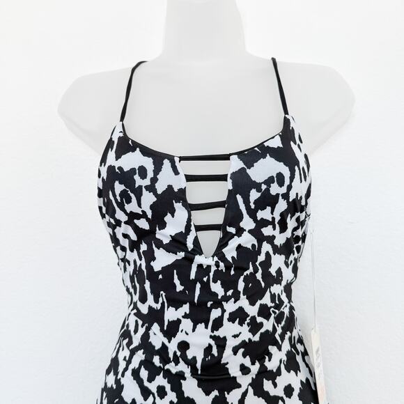 Maaji Reversible Cow Print One‎ Piece Swimsuit Black White Sz Medium Western NWT - Picture 2 of 10